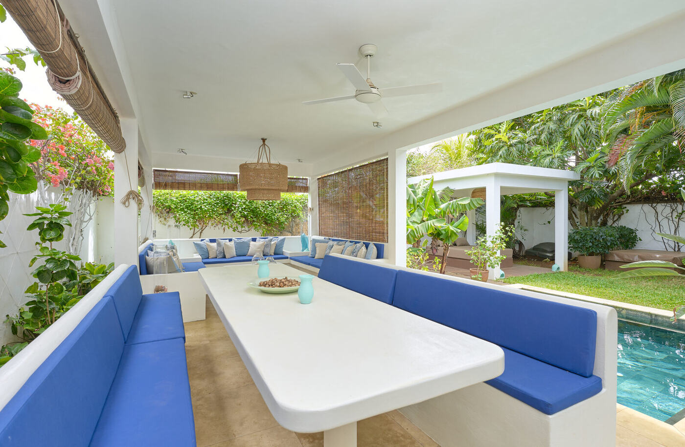 Terrasse couverte et salle à manger extérieure avant réaménagement, île Maurice